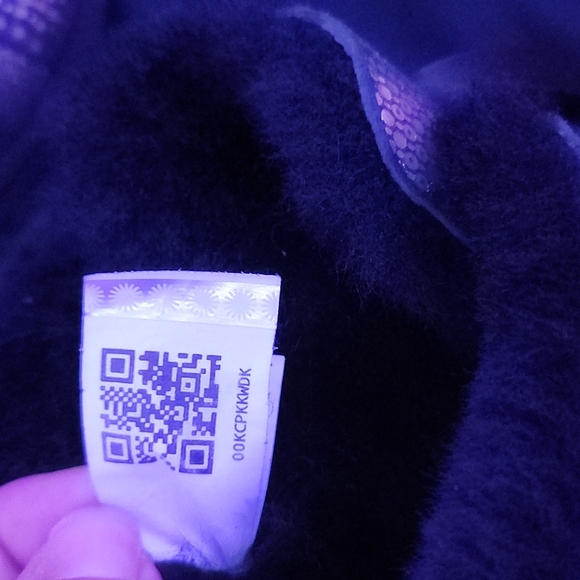 UGG BOOTS - Picture 5 of 7